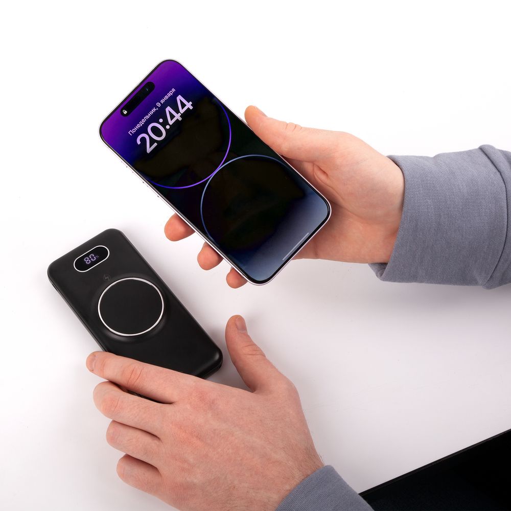 ВНЕШНИЙ АККУМУЛЯТОР OMNI QI 10000 МАЧ, ЧЕРНЫЙ Внешний аккумулятор OMNI QI 10000 мАч, черный