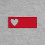 Лейбл из ПВХ с вырубкой «Сердце», красный