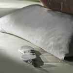 Маска для сна ESSENTIAL, светло-серая