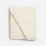 Плед CURVE VERVE, молочно-белый