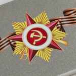 Коробка PRAGMAX S, прямоугольная, серебристая